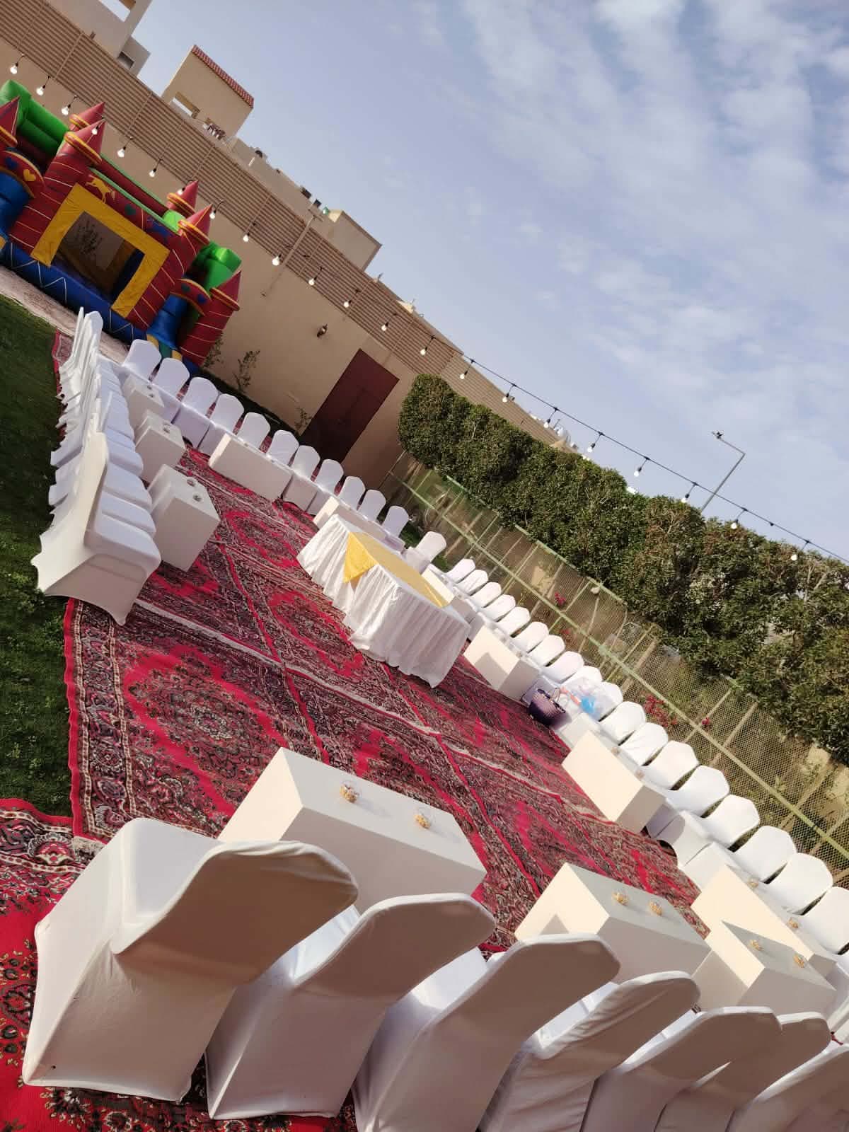 السجاد الأحمر والزلّ الملكي